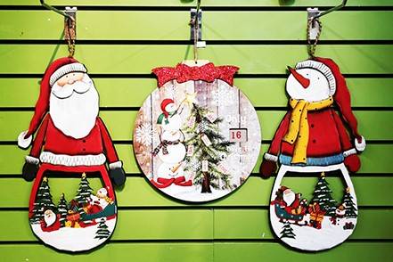 Doiron's Christmas Store -  Wood Santa/ Snowman Hanging Décor