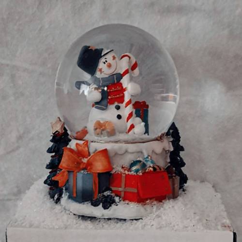 Doiron's - Snowman Snow Globe