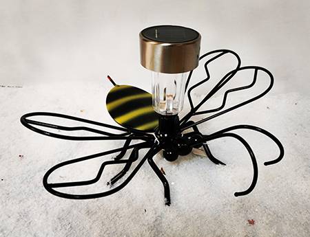 Doiron's Christmas Store -  Bee With Solar Light